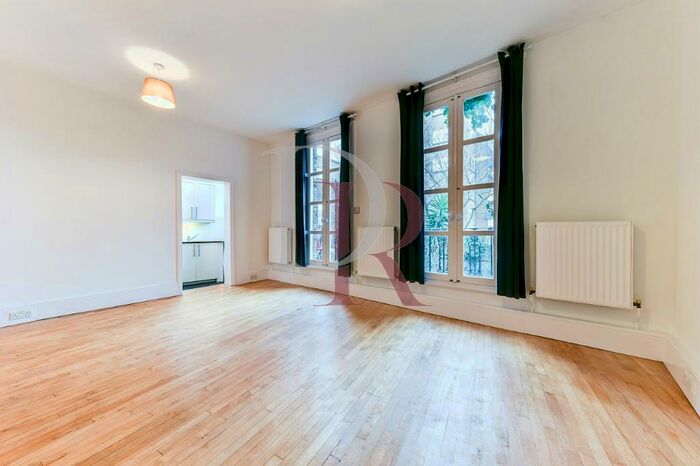 2 Bedroom Flat To Rent In Parkhurst Road, London, N7