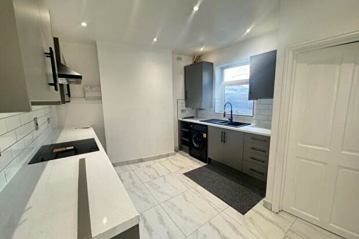 2 Bedroom Terraced House To Rent In Adamsdown Place Cardiff, CF24