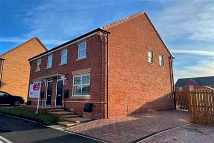 3 Bedroom Property To Rent In Dove Road, Pickering, YO18