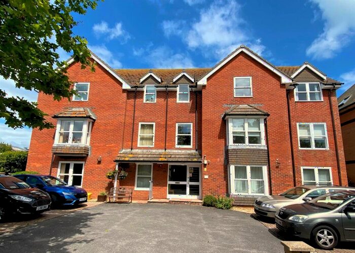 2 Bedroom Retirement Property For Sale In Grosvenor Road, Weymouth, DT4