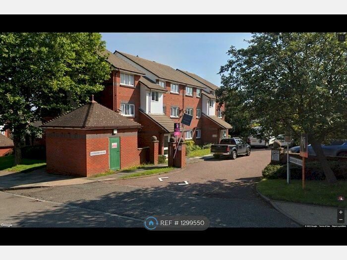 1 Bedroom Flat To Rent In Pankhurst House, London, SE18