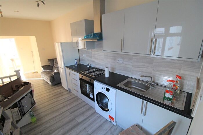 2 Bedroom Flat To Rent In Mollison Way, Edgware, HA8
