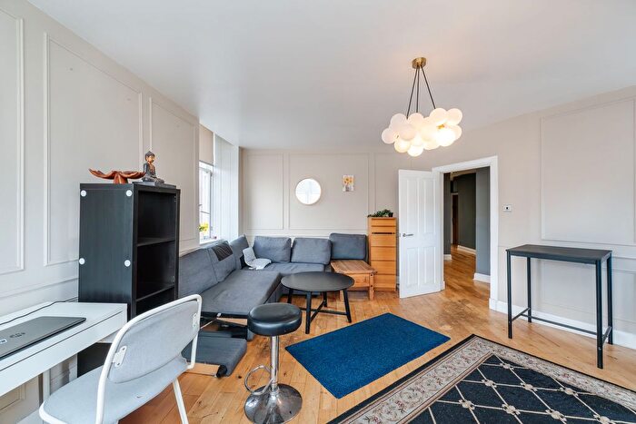 2 Bedroom Flat For Sale In Hunter Street, Glasgow, G4