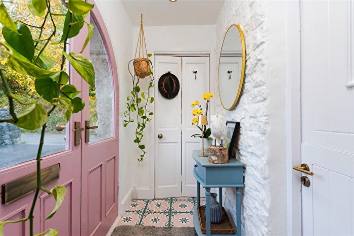 4 Bedroom Detached House For Sale In Trerhyngyll, Cowbridge, CF71