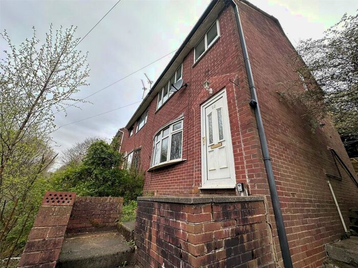 3 Bedroom Semi-Detached House To Rent In Britannia Road, Milnsbridge, Huddersfield, Kirklees, HD3