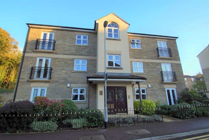 2 Bedroom Apartment To Rent In Mill Beck Close, Farsley, Pudsey, LS28