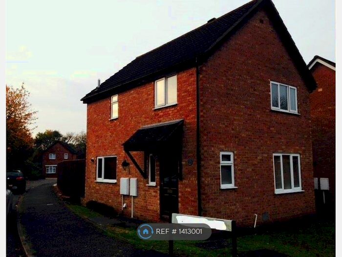 3 Bedroom Detached House To Rent In Colley Hill, Milton Keynes, MK13