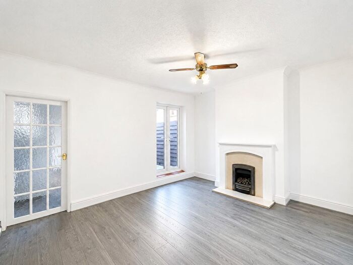 3 Bedroom Property To Rent In Norfolk Street, Boston, PE21