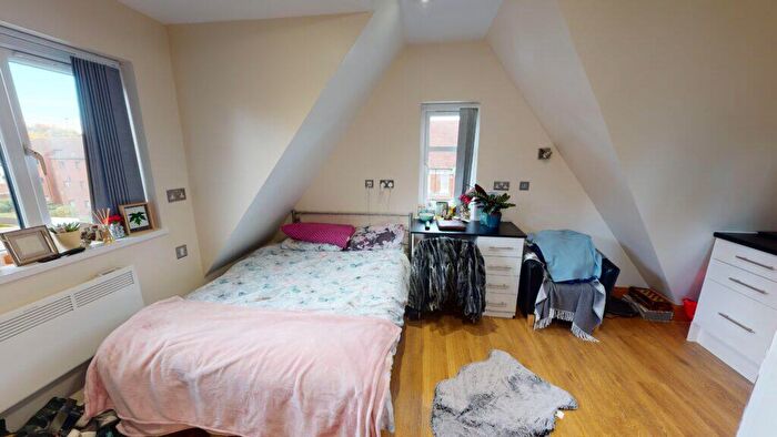 Studio To Rent In Raglan Road, Edgbaston, Birmingham, B5