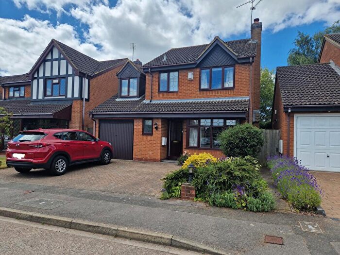 4 Bedroom House To Rent In Emmer Green Luton, LU2