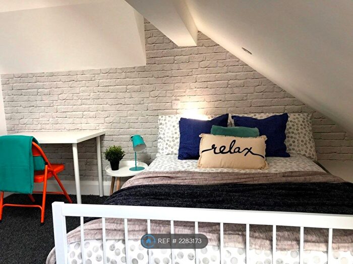 6 Bedroom Terraced House To Rent In Empress Road, Liverpool, L7