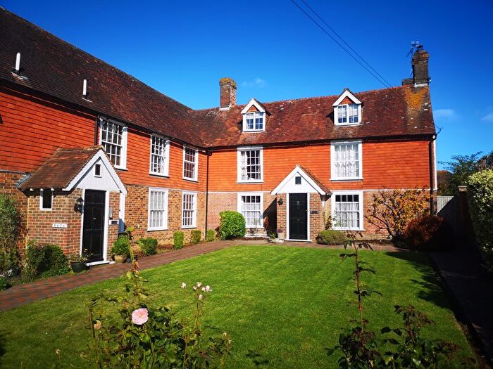 3 Bedroom Flat For Sale In The Heath, Horsmonden, TN12