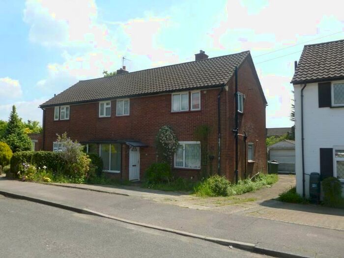 3 Bedroom House To Rent In Latimer Close, Pinner, HA5