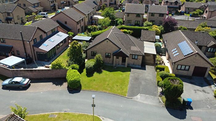 3 Bedroom Detached Bungalow For Sale In Old Manor Drive Oxspring, S36