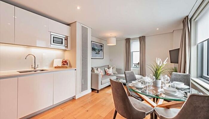 3 Bedroom Flat To Rent In Merchant Square, Paddington, W2