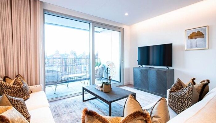 2 Bedroom Flat To Rent In Garrett Mansions, London, W2