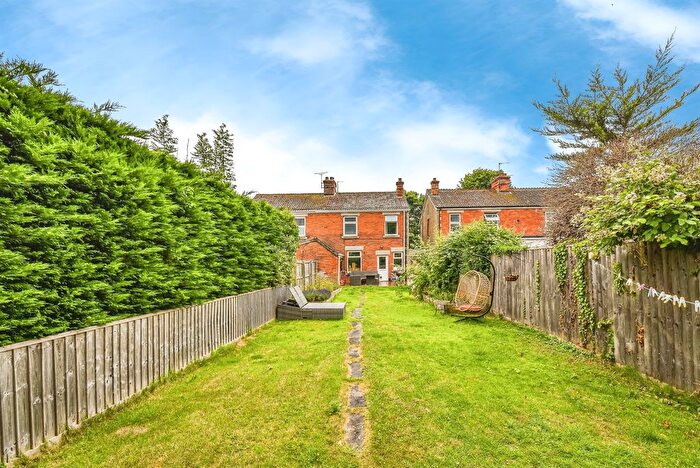 3 Bedroom Terraced House For Sale In Oldfield Road, Westbury, BA13