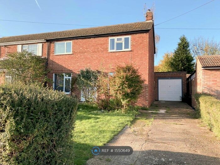 3 Bedroom Semi-Detached House To Rent In Hundred Acres Lane, Amersham, HP7