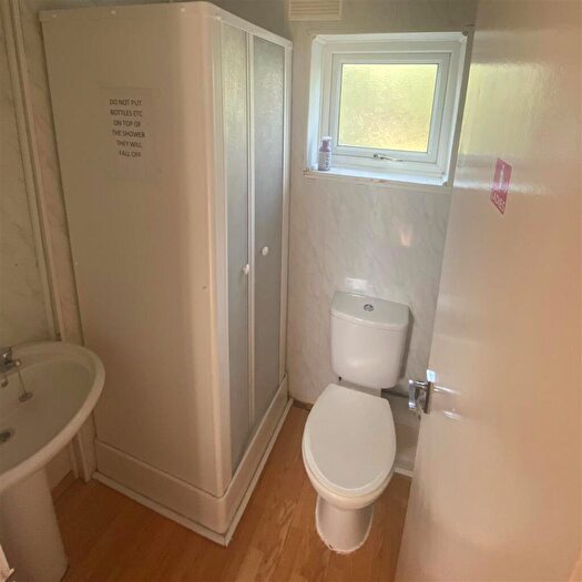 4 Bedroom Terraced House To Rent In Northdown Road, Hatfield, AL10