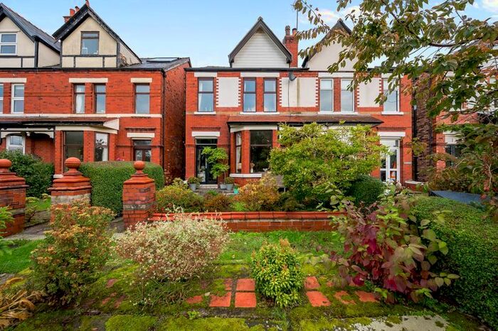 3 Bedroom Semi-Detached House For Sale In Lowther Terrace, Appley Bridge, Wigan, WN6