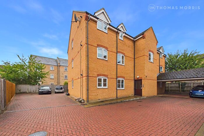 2 Bedroom Apartment For Sale In Knights Court, St. Neots, Cambridgeshire, PE19