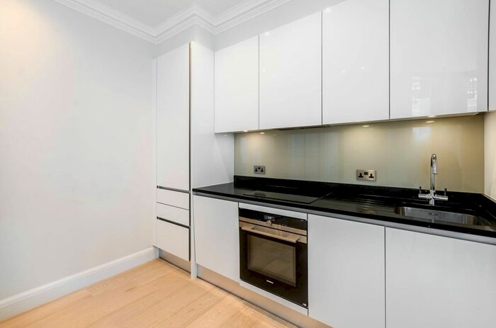 1 Bedroom Flat To Rent In Rosary Gardens, South Kensington, London, SW7