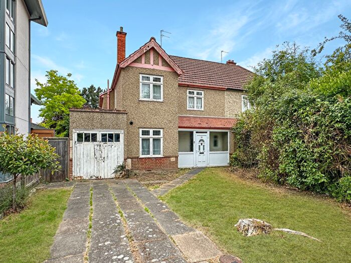 3 Bedroom Semi Detached House For Sale In Glebe Road, Cambridge, CB1