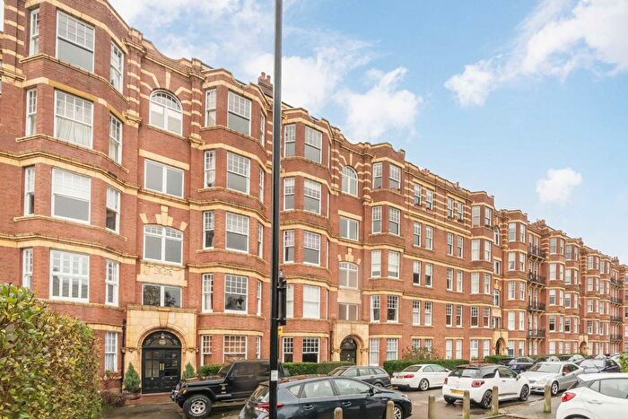 3 Bedroom Flat To Rent In Sutton Court, London, W4