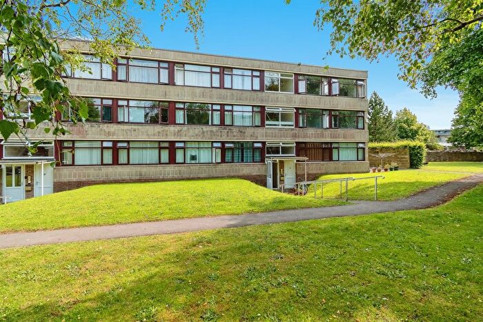 2 Bedroom Flat To Rent In Midford Road, Bath, BA2