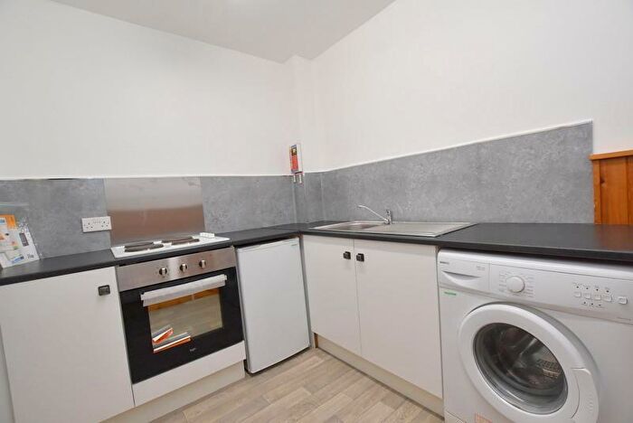 1 Bedroom Flat To Rent In Haydon Street, Basford, Stoke-on-Trent, ST4
