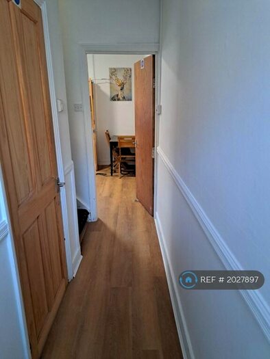 2 Bedroom Terraced House To Rent In Bensham Lane, Thornton Heath, CR7