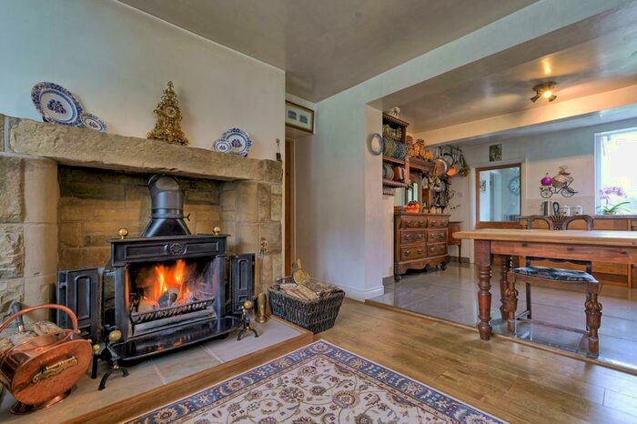 5 Bedroom Property For Sale In Rhewl, Holywell, Flintshire, CH8
