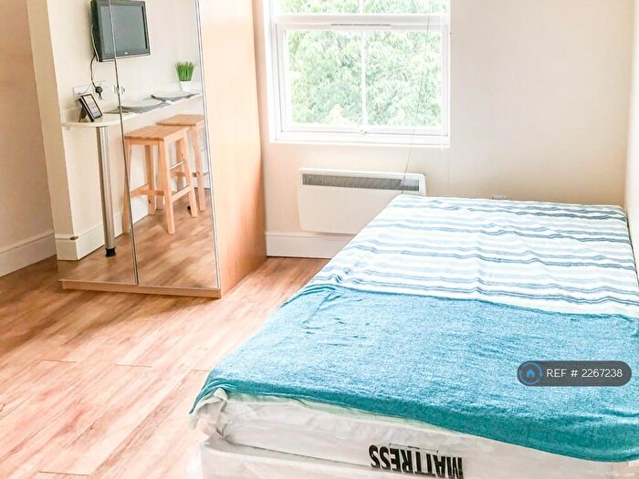 Studio To Rent In London, London, N19