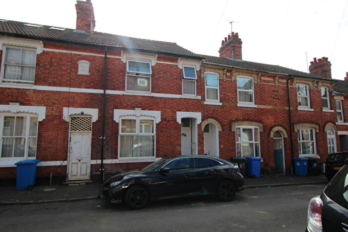 1 Bedroom Flat To Rent In Carlton Street, Kettering, NN16