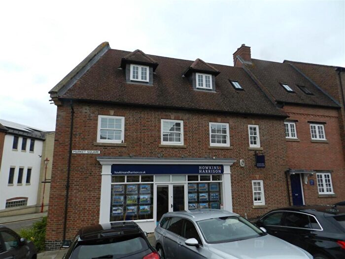2 Bedroom Flat To Rent In Town Centre, NN11