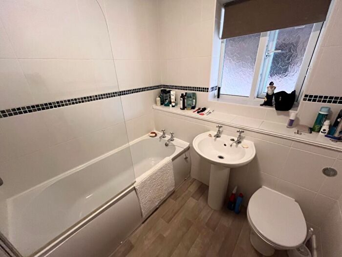 1 Bedroom House To Rent In Room, Bakers Mews, Chadwick End, B93