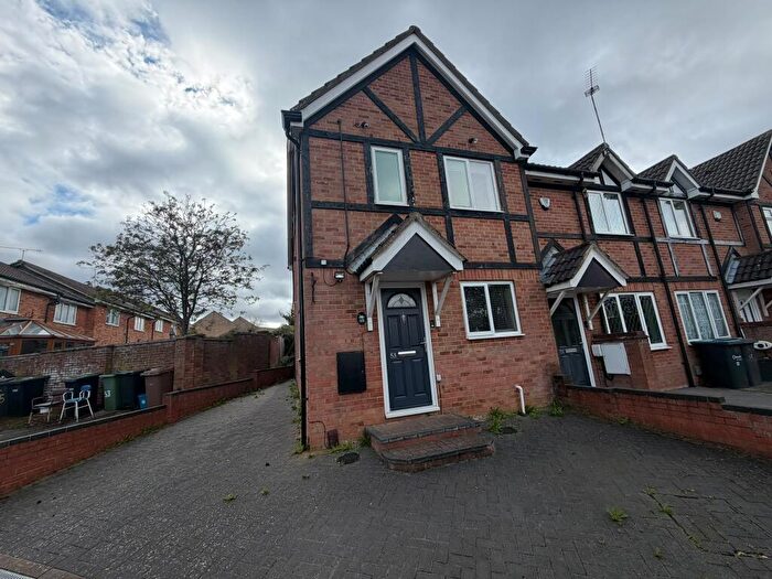 3 Bedroom Terraced House To Rent In Swan Mead, LU4