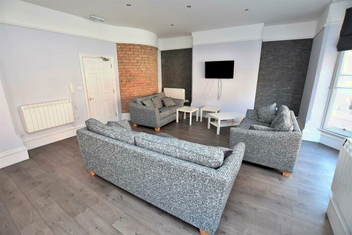 8 Bedroom Apartment To Rent In Market Street, Nottingham, NG1