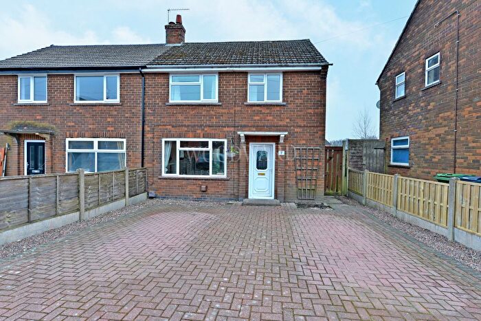 3 Bedroom Semi-Detached House For Sale In Belle Vue Avenue, Ripley, DE5