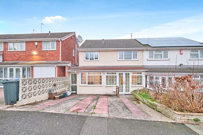 4 Bedroom Semi Detached House For Sale In Claverdon Drive, Birmingham, B43