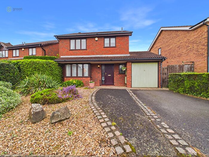 3 Bedroom Detached House For Sale In Brookhus Farm Road, Walmley, Sutton Coldfield, B76