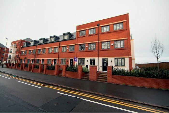 3 Bedroom Town House To Rent In Abbey Park Road, Abbey Quarter, Leicester, LE4