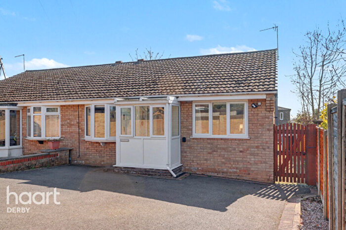 2 Bedroom Bungalow For Sale In Beaumaris Court, Derby, DE21