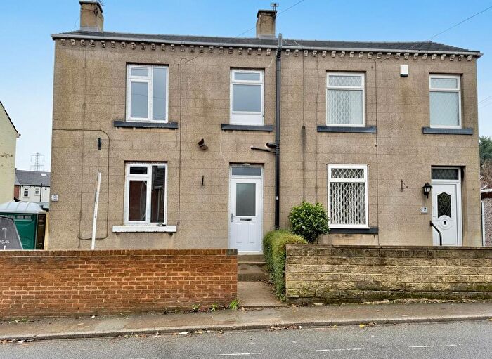3 Bedroom Semi Detached House To Rent In Horbury Road, Ossett, WF5