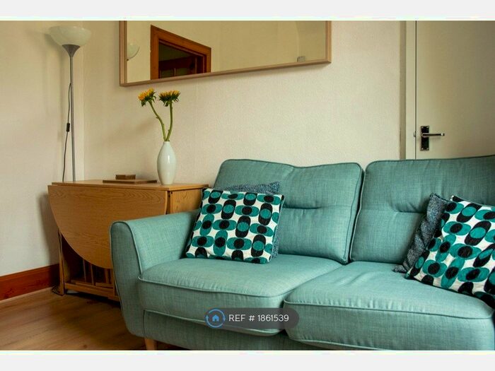 1 Bedroom Flat To Rent In Wardlaw Place, Edinburgh, EH11