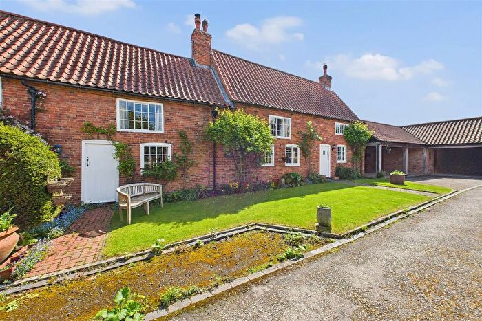 4 Bedroom Cottage For Sale In Main Street, Norwell, NG23