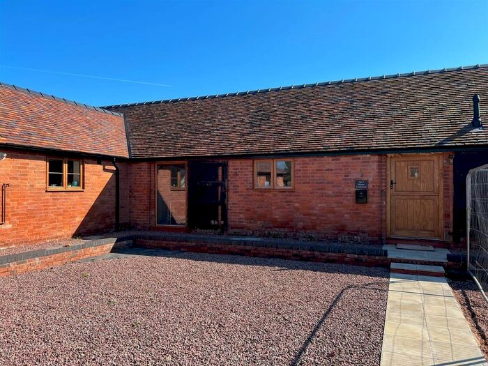 2 Bedroom Semi-Detached Bungalow To Rent In Manor Courtyard, Upton Road, Powick, WR2