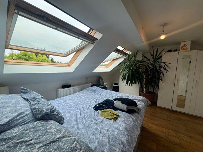 1 Bedroom Flat To Rent In The Fairway, London, NW7