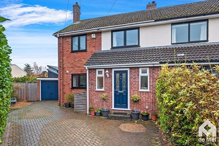 4 Bedroom Semi Detached House For Sale In Vineries Close, Cheltenham, GL53