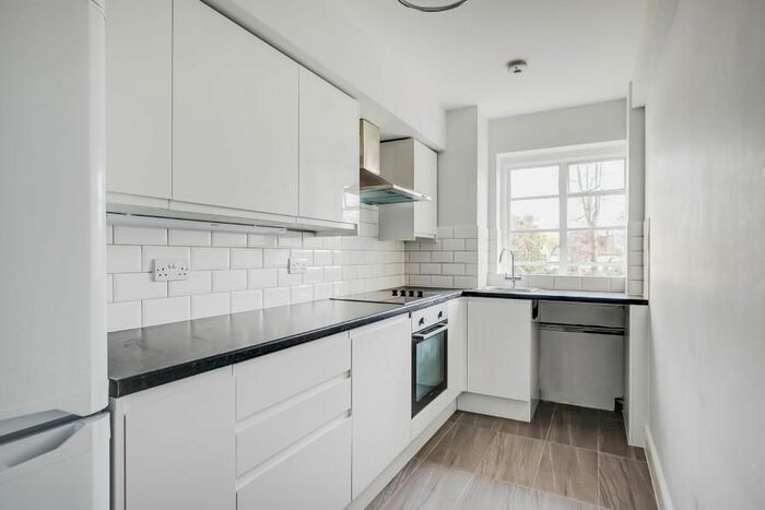 2 Bedroom Flat To Rent In Hornsey Lane, Highgate, N6